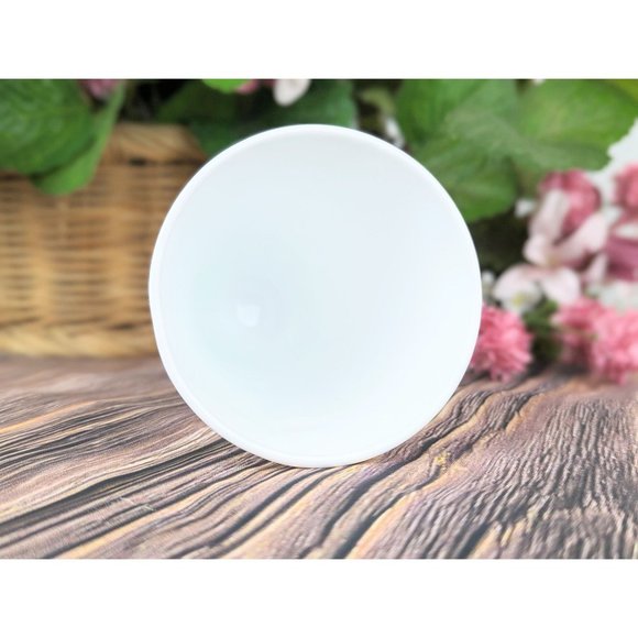 Vintage 1960s White Milk Glass Tumbler Cooler Harvest Grape Flower Small Vase - Picture 7 of 8